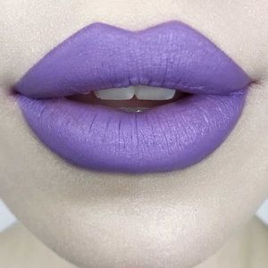 🆕Kat Von D studded kiss lipstick COVEN violet NIB FULL SIZE sold out online!!!